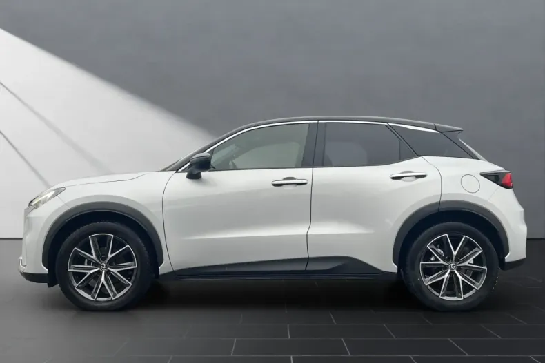 Lexus LBX din 2024 cu 14.459 km - oferta LEX192521 - foto 2