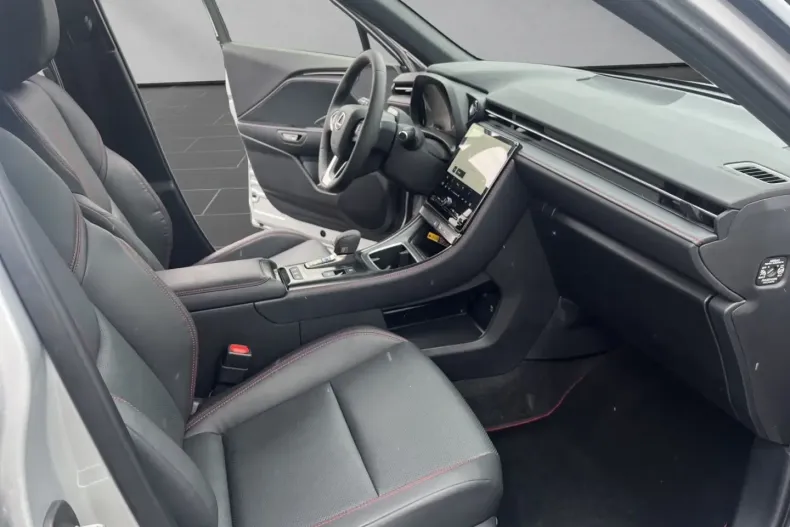 Lexus LBX din 2024 cu 14.459 km - oferta LEX192521 - foto 18