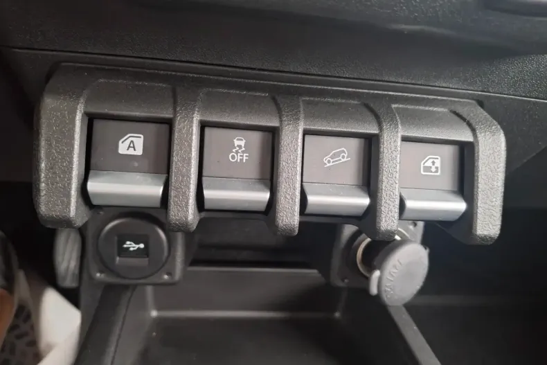 Suzuki Jimny din 2025 cu 23 km - oferta SUZ192532 - foto 22