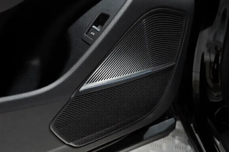 Audi RSQ8 din 2025 cu 40 km - oferta AUD192533 - foto 19