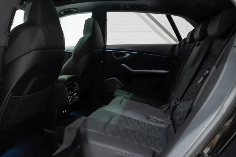 Audi RSQ8 din 2025 cu 40 km - oferta AUD192533 - foto 27