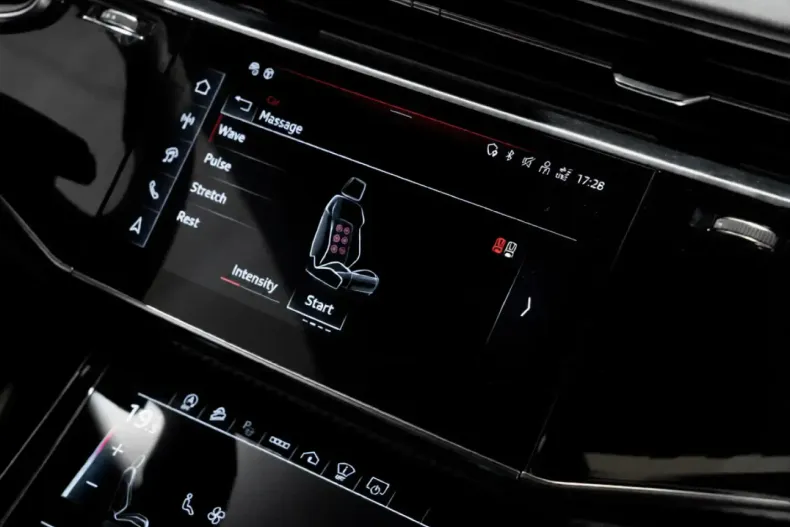 Audi RSQ8 din 2025 cu 40 km - oferta AUD192533 - foto 28