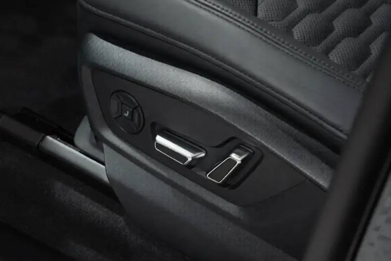 Audi RSQ8 din 2025 cu 40 km - oferta AUD192533 - foto 29