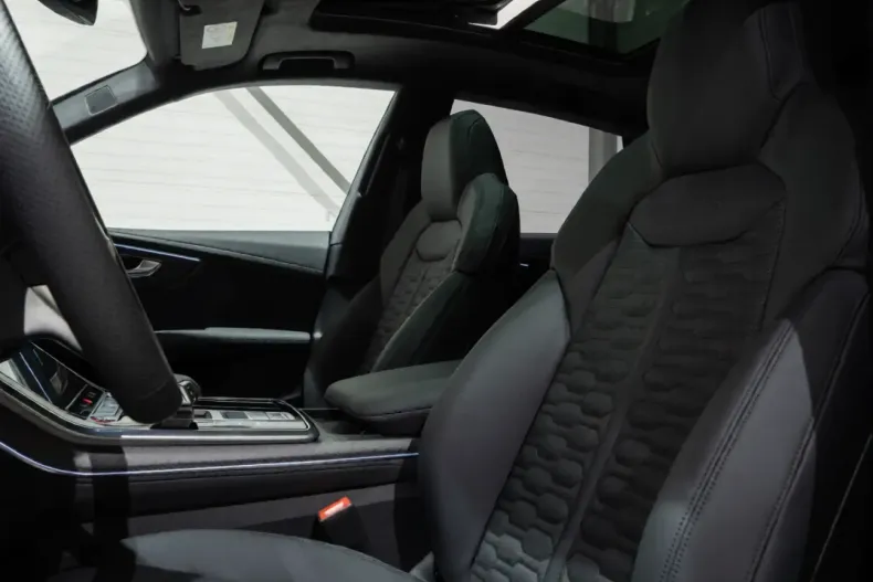 Audi RSQ8 din 2025 cu 40 km - oferta AUD192533 - foto 30