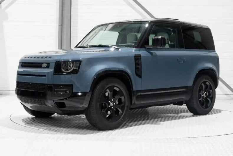 Land Rover Defender din 2025 cu 41 km - oferta LAN192534 - foto 1