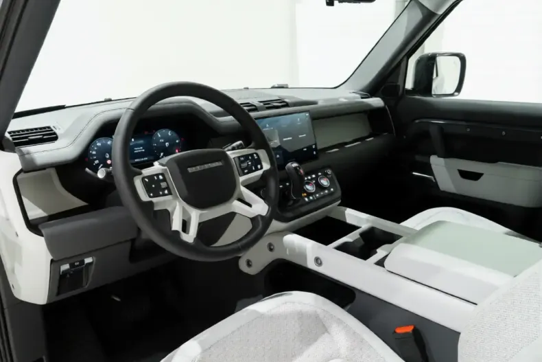 Land Rover Defender din 2025 cu 41 km - oferta LAN192534 - foto 10