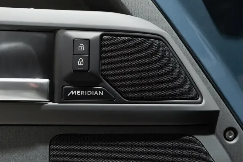 Land Rover Defender din 2025 cu 41 km - oferta LAN192534 - foto 21