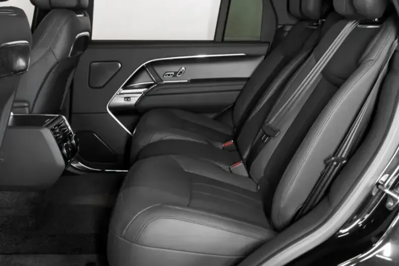 Land Rover Range Rover din 2025 cu 22.342 km - oferta LAN192539 - foto 34