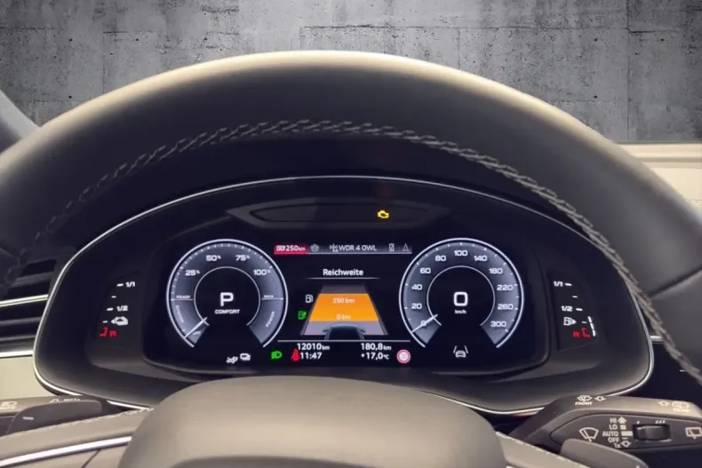 Audi Q8 din 2024 cu 12.100 km - oferta AUD192541 - foto 15