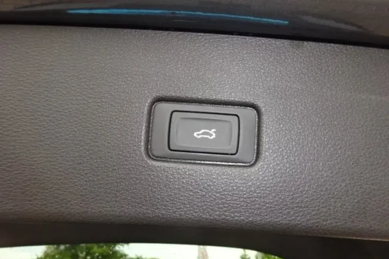 Audi Q5 din 2024 cu 16.162 km - oferta AUD192556 - foto 11