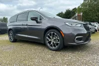 Chrysler Pacifica din 2021 cu 82.200 km - oferta CHR192559 - foto 3