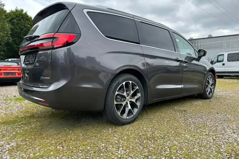 Chrysler Pacifica din 2021 cu 82.200 km - oferta CHR192559 - foto 6