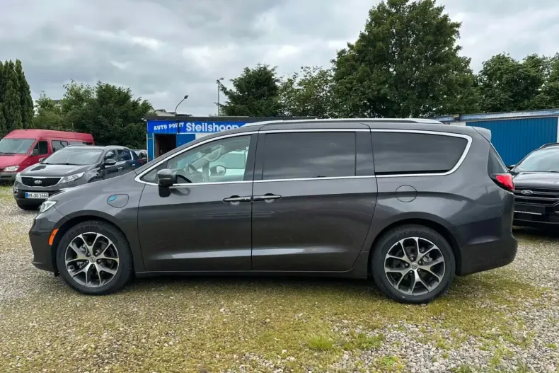 Chrysler Pacifica din 2021 cu 82.200 km - oferta CHR192559 - foto 7