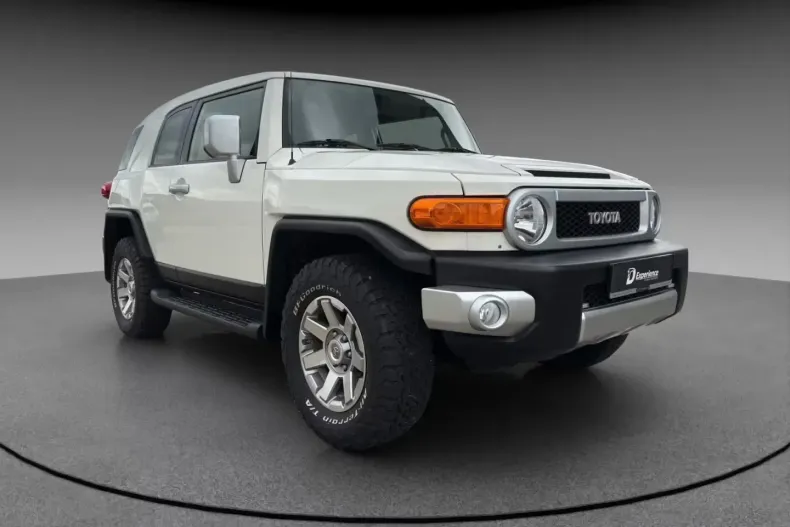 Toyota FJ din 2025 cu 200 km - oferta TOY192567 - foto 3