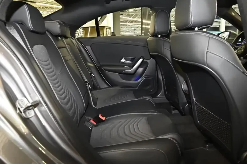 Mercedes-Benz CLA 250 (Clasa CLA) din 2025 cu 2.898 km - oferta MER192571 - foto 12