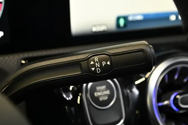 Mercedes-Benz CLA 250 (Clasa CLA) din 2025 cu 2.898 km - oferta MER192571 - foto 19