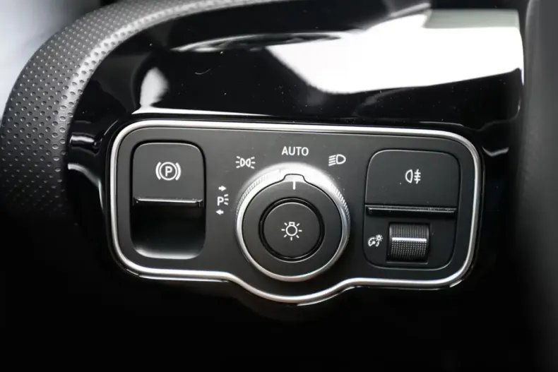 Mercedes-Benz CLA 250 (Clasa CLA) din 2025 cu 7.080 km - oferta MER192573 - foto 6