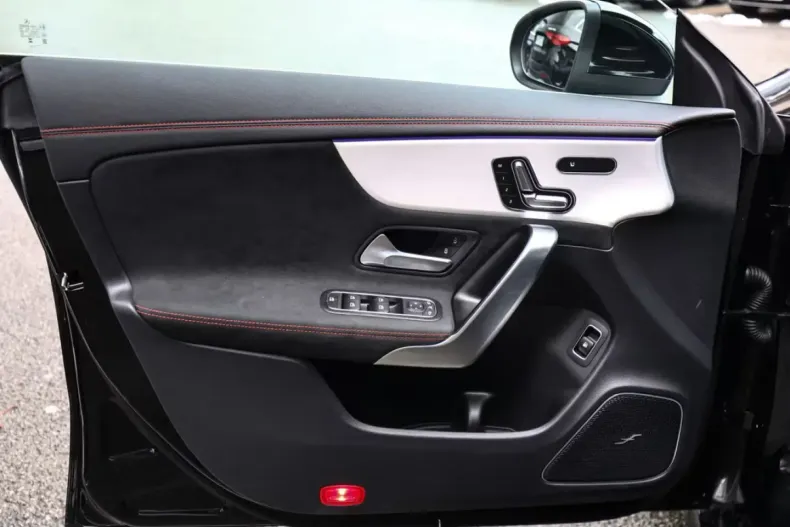 Mercedes-Benz CLA 250 (Clasa CLA) din 2025 cu 7.080 km - oferta MER192573 - foto 19