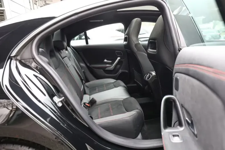 Mercedes-Benz CLA 250 (Clasa CLA) din 2025 cu 7.080 km - oferta MER192573 - foto 21