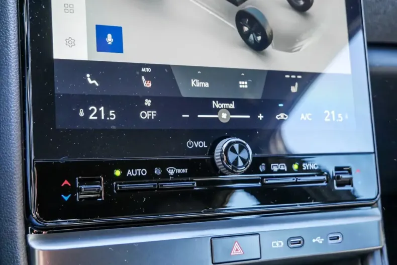 Lexus LBX din 2026 cu 10 km - oferta LEX192574 - foto 15