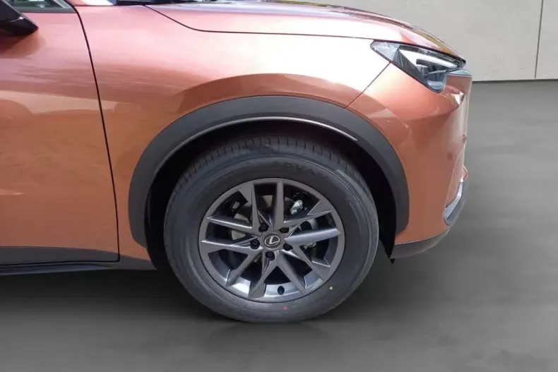 Lexus LBX din 2025 cu 8.200 km - oferta LEX192577 - foto 10