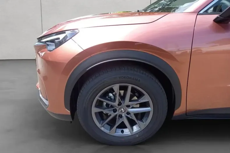 Lexus LBX din 2025 cu 8.200 km - oferta LEX192577 - foto 24