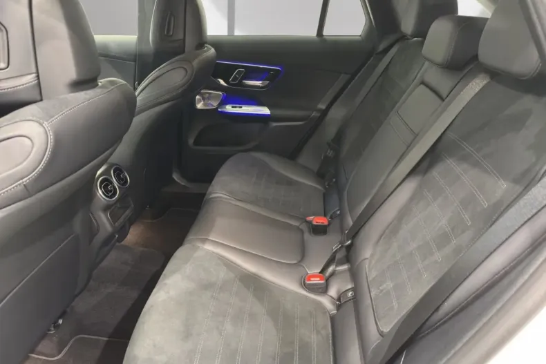 Mercedes-Benz GLC 300 (Clasa GLC) din 2024 cu 16.900 km - oferta MER192579 - foto 6