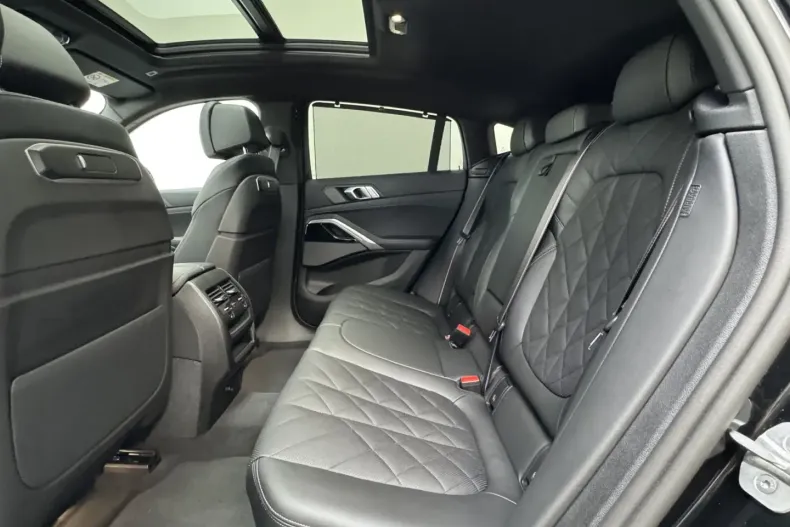 BMW X6 (Seria X) din 2025 cu 8.260 km - oferta BMW192582 - foto 19