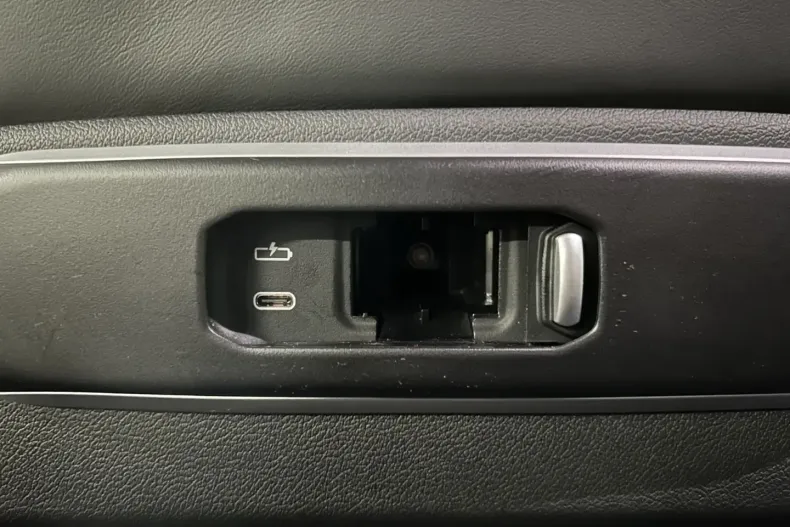 BMW X6 (Seria X) din 2025 cu 14.592 km - oferta BMW192583 - foto 19