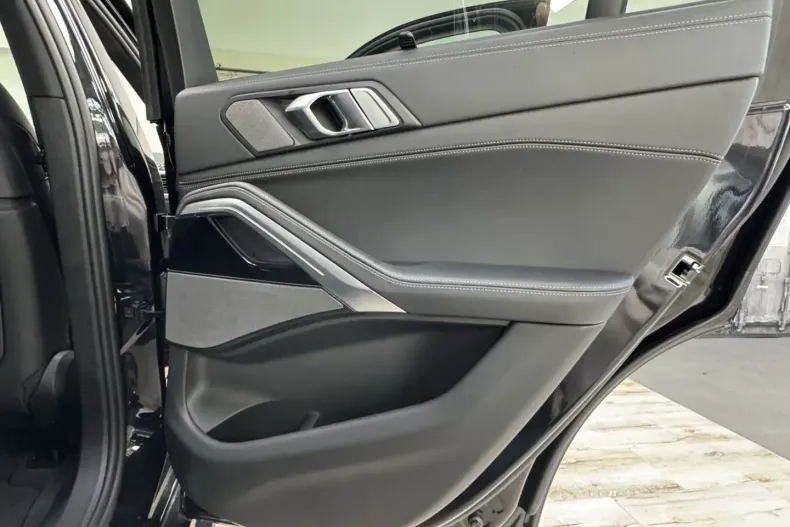 BMW X6 (Seria X) din 2025 cu 8.490 km - oferta BMW192586 - foto 33