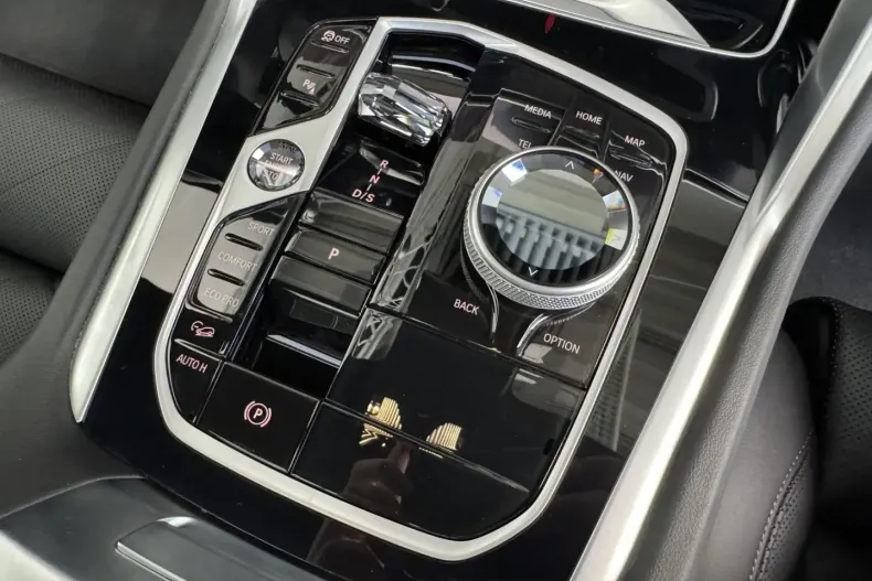 BMW X6 (Seria X) din 2025 cu 8.490 km - oferta BMW192586 - foto 37