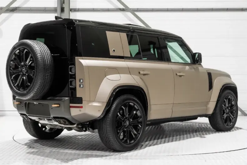 Land Rover Defender din 2025 cu 18 km - oferta LAN192589 - foto 3