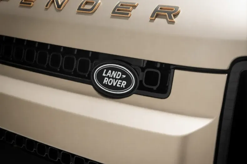 Land Rover Defender din 2025 cu 18 km - oferta LAN192589 - foto 8
