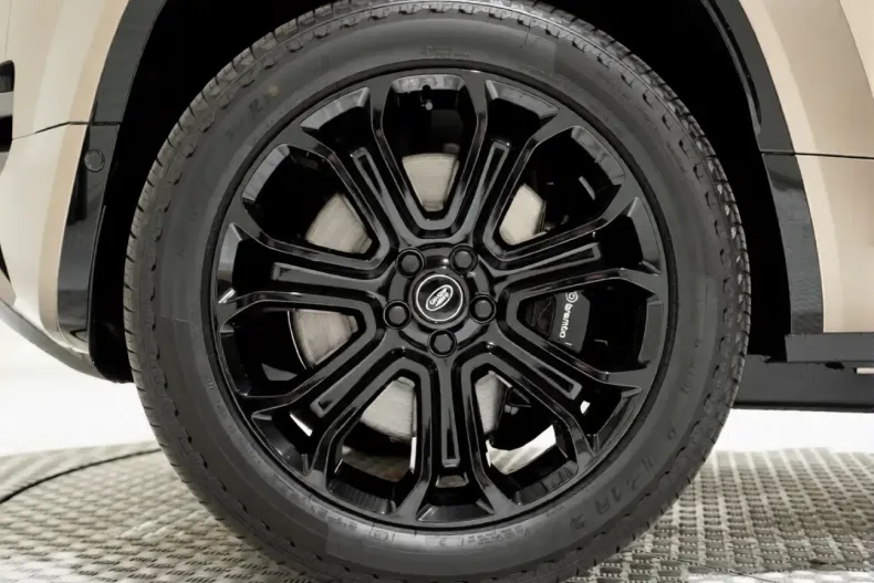 Land Rover Defender din 2025 cu 18 km - oferta LAN192589 - foto 9