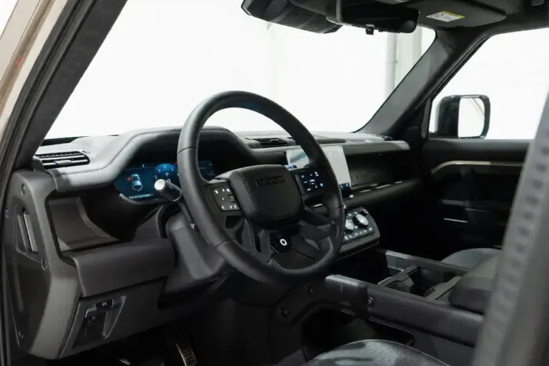 Land Rover Defender din 2025 cu 18 km - oferta LAN192589 - foto 21