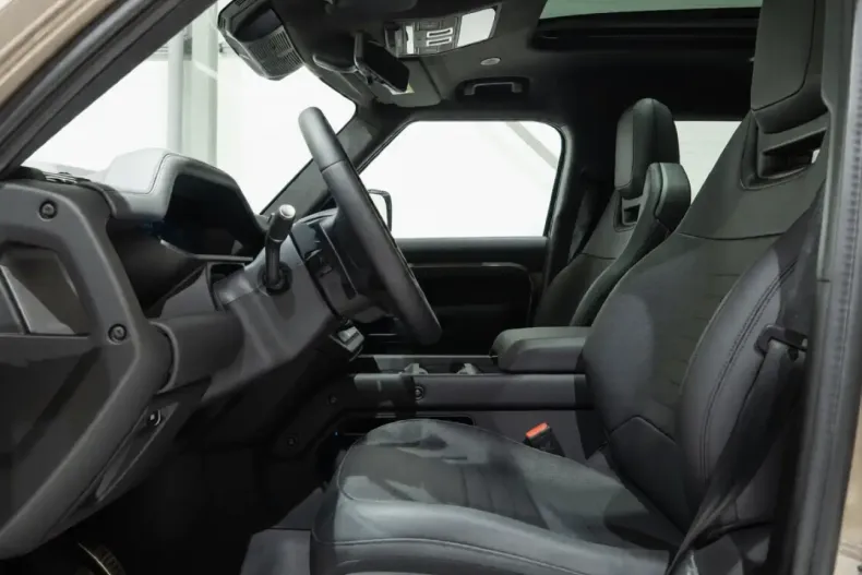 Land Rover Defender din 2025 cu 18 km - oferta LAN192589 - foto 23