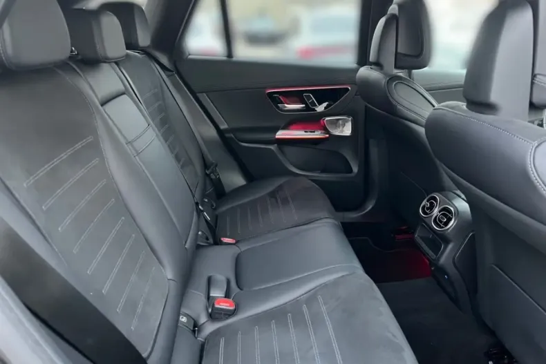 Mercedes-Benz GLC 400 (Clasa GLC) din 2024 cu 39.400 km - oferta MER192592 - foto 10