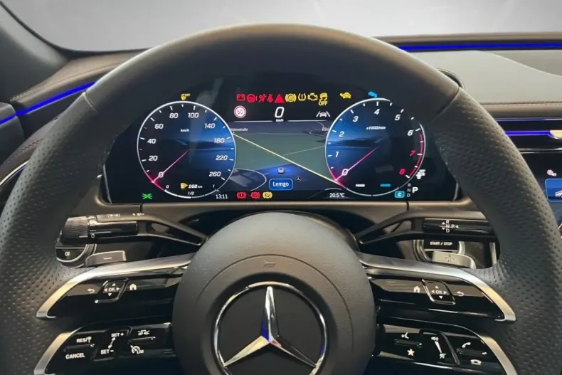 Mercedes-Benz E 200 (Clasa E) din 2025 cu 9.700 km - oferta MER192593 - foto 18