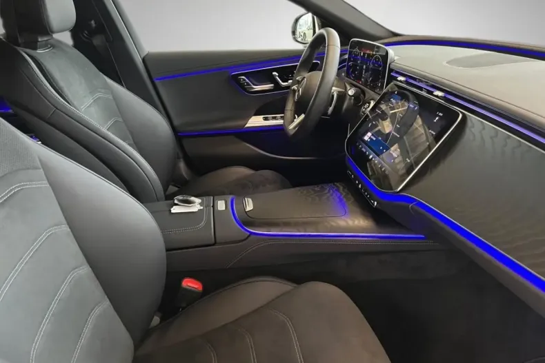 Mercedes-Benz E 200 (Clasa E) din 2025 cu 9.700 km - oferta MER192593 - foto 25