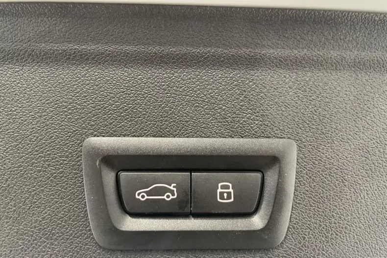 BMW X6 (Seria X) din 2025 cu 17.987 km - oferta BMW192594 - foto 8