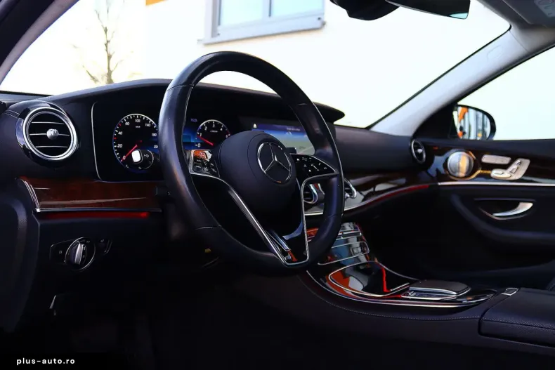 Mercedes-Benz E 300 (Clasa E) din 2021 cu 66.833 km - oferta MER192604 - foto 7