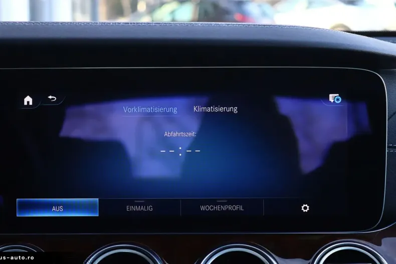 Mercedes-Benz E 300 (Clasa E) din 2021 cu 66.833 km - oferta MER192604 - foto 28