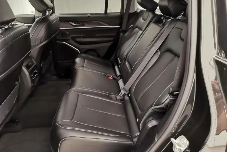 Jeep Grand Cherokee din 2023 cu 30.500 km - oferta JEE192607 - foto 17