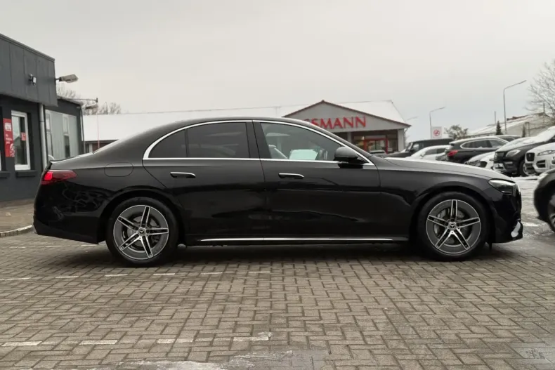 Mercedes-Benz E 200 (Clasa E) din 2024 cu 9.400 km - oferta MER192608 - foto 5