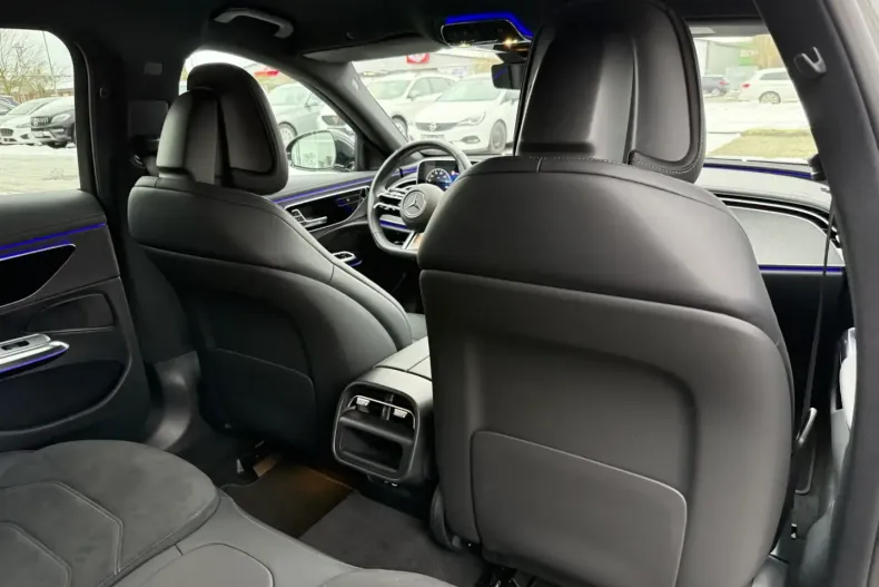 Mercedes-Benz E 200 (Clasa E) din 2024 cu 9.400 km - oferta MER192608 - foto 24