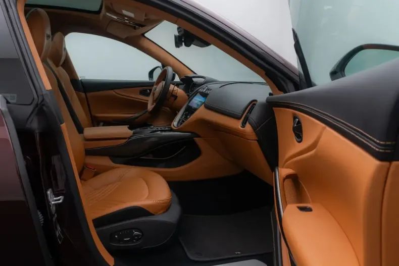 Aston Martin DBX din 2021 cu 57.986 km - oferta AST192609 - foto 23