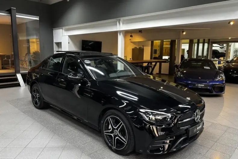 Mercedes-Benz E 300 (Clasa E) din 2023 cu 58.200 km - oferta MER192615 - foto 3