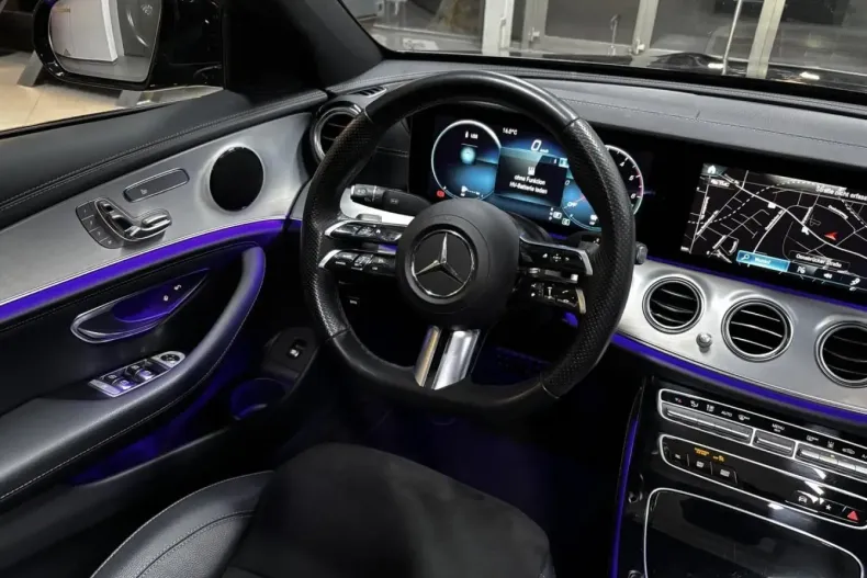 Mercedes-Benz E 300 (Clasa E) din 2023 cu 58.200 km - oferta MER192615 - foto 11