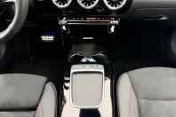 Mercedes-Benz A 180 (Clasa A) din 2024 cu 27.451 km - oferta MER192618 - foto 16