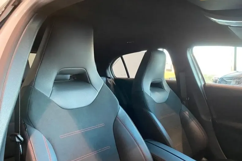 Mercedes-Benz A 200 (Clasa A) din 2022 cu 64.055 km - oferta MER192621 - foto 20